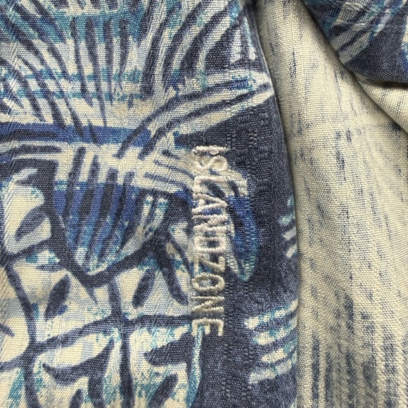 Tommy Bahama Silk Blend Hawaiian Pineapple Shirt, Blue Aloha Mens, Size Large - Picture 5 of 10